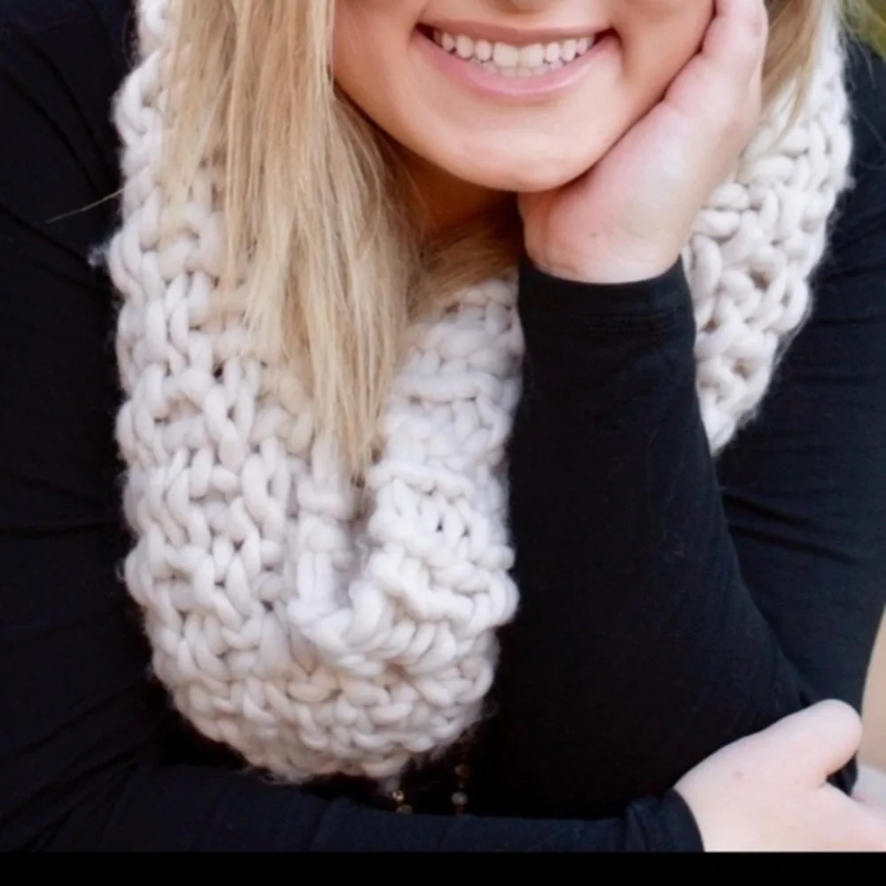 Mossimo chunky infinity scarf